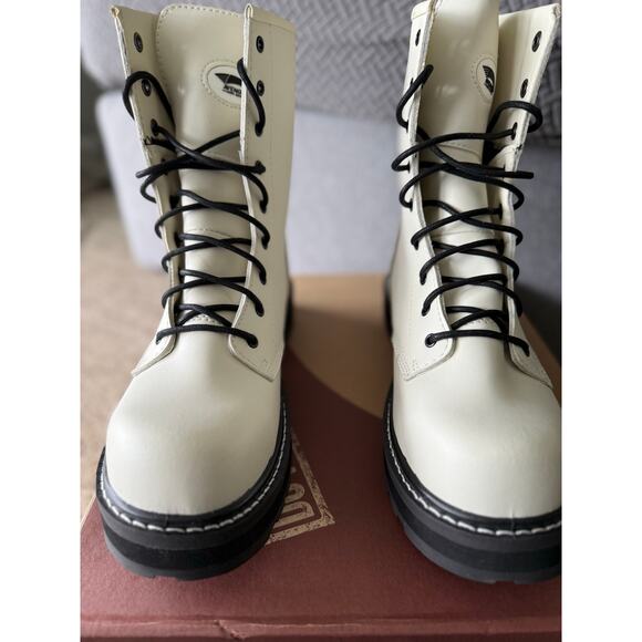 Avenger A701 Utility Boot W9.5 White Combat style Safety‎ Toe CH/EN/SR - Picture 1 of 9